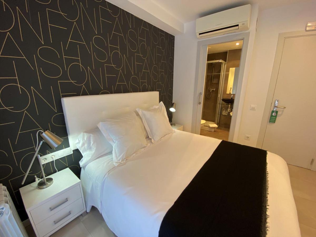 Hostal Somnis Suria Екстериор снимка