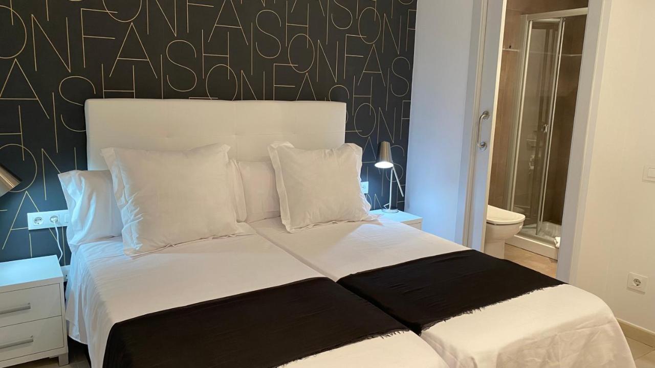 Hostal Somnis Suria Екстериор снимка
