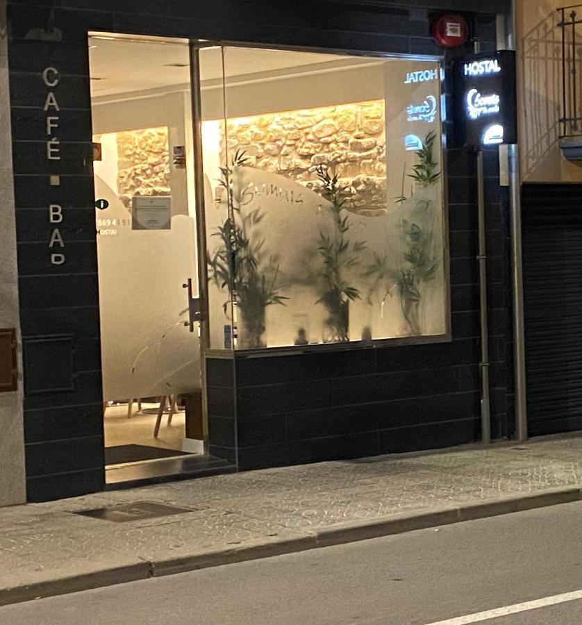 Hostal Somnis Suria Екстериор снимка
